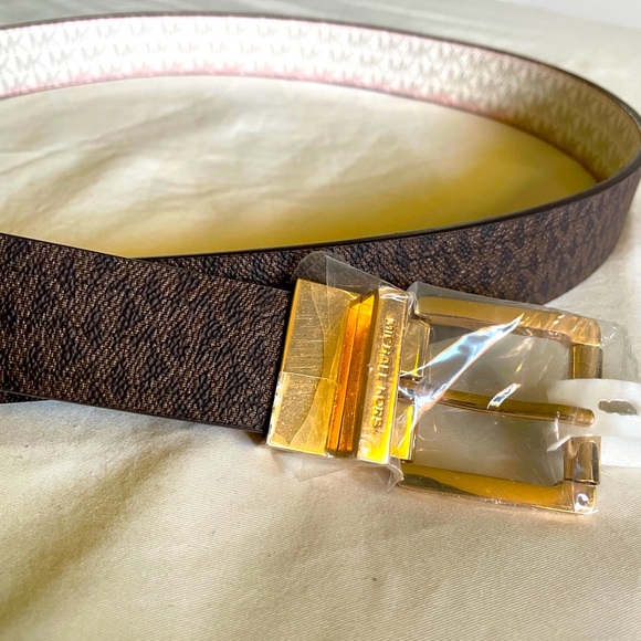 MK Monogram Twisted Reversible Belt XL - Picture 5 of 5